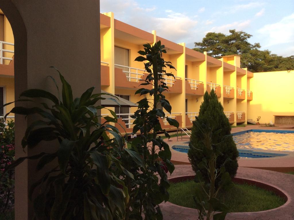 Hotel La Media Luna Inn Huejutla de Reyes Exteriör bild