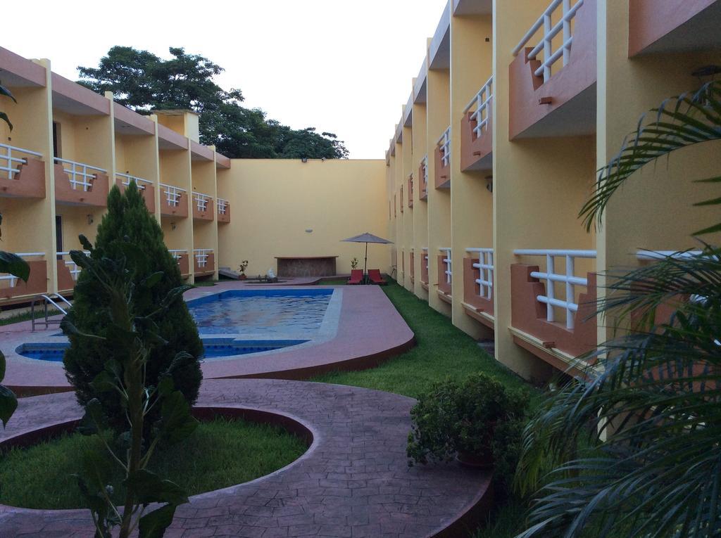 Hotel La Media Luna Inn Huejutla de Reyes Exteriör bild